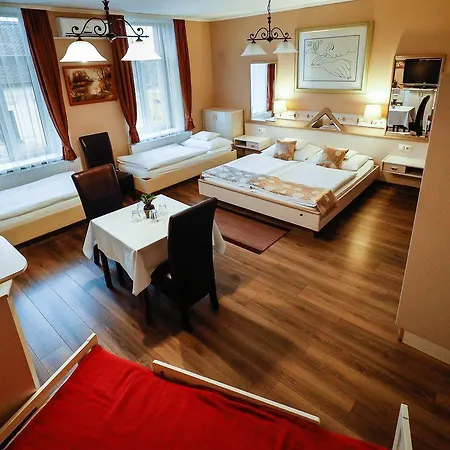 Gozmalom Etterem Es Panzio Bed & Breakfast Körmend