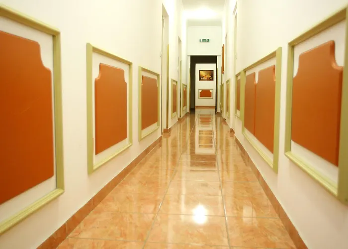 Gozmalom Etterem Es Panzio 住宿加早餐酒店 3*