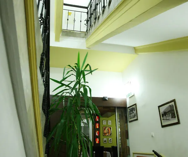 Gozmalom Etterem Es Panzio 住宿加早餐酒店 Körmend